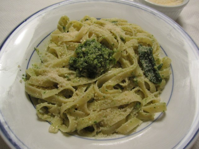 Pasta with Butter, Sage and Walnut Pesto